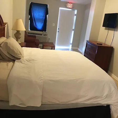 Red Carpet Inn, Alexandria